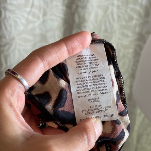 NWOT Vintage Y2K Bebe Leopard Silk Blouse Bow 2000s Glam Top Mob Wife Size L - Picture 7 of 8